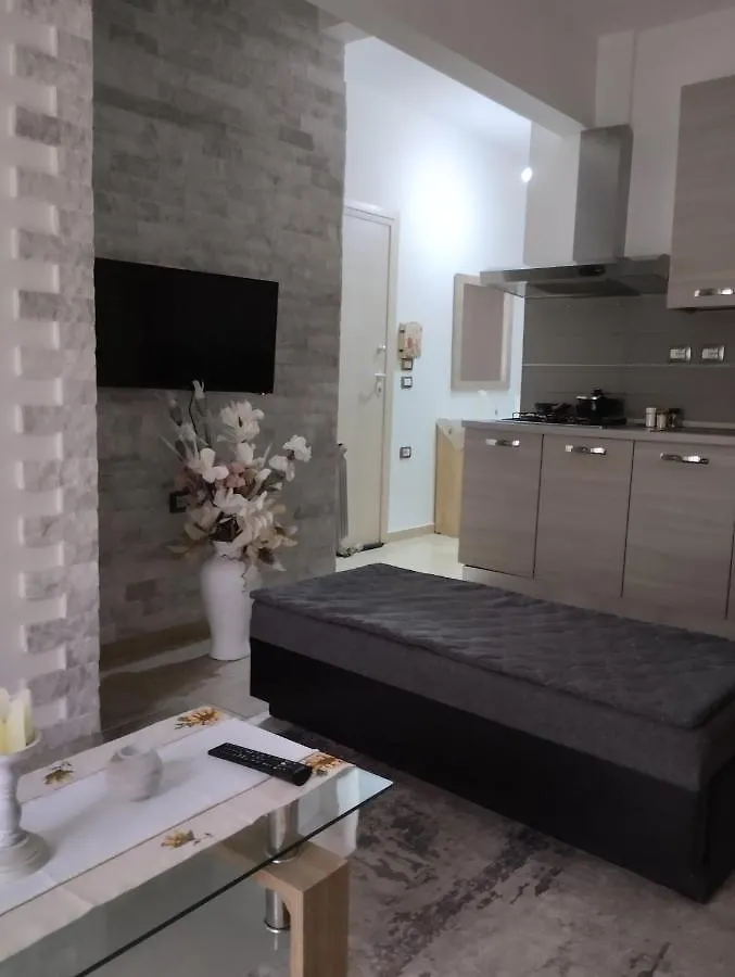 Lovley Apartament Near Train Station Θεσσαλονίκη 0*,