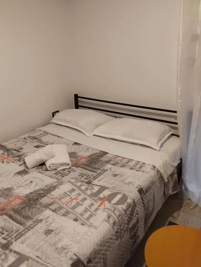 Lovley Apartament Near Train Station Θεσσαλονίκη