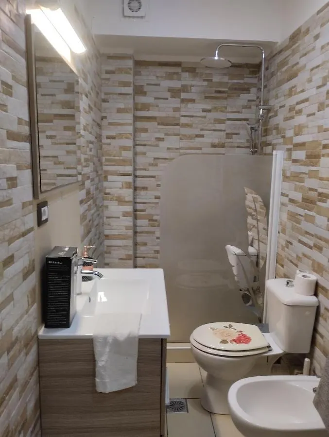Διαμέρισμα Lovley Apartament Near Train Station Θεσσαλονίκη