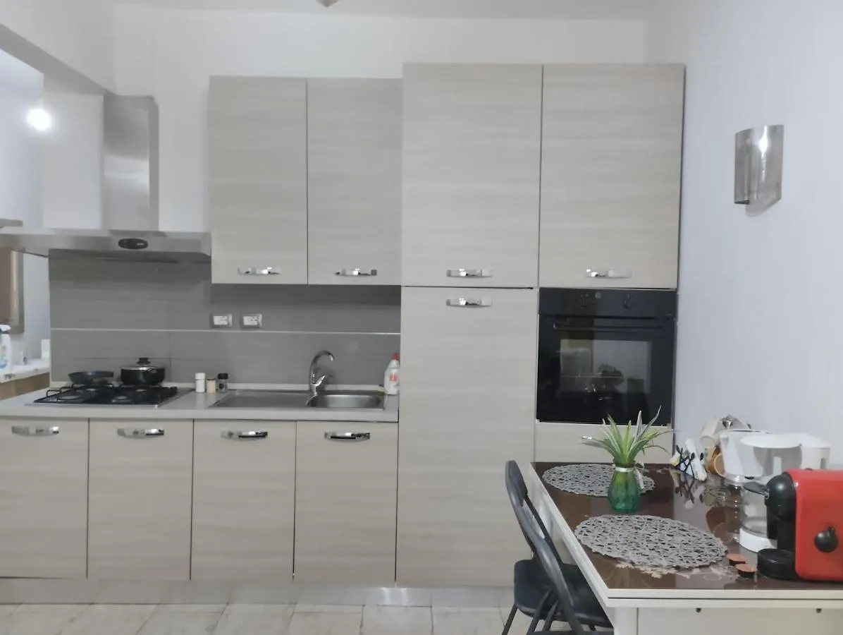 Lovley Apartament Near Train Station Θεσσαλονίκη Ελλάδα