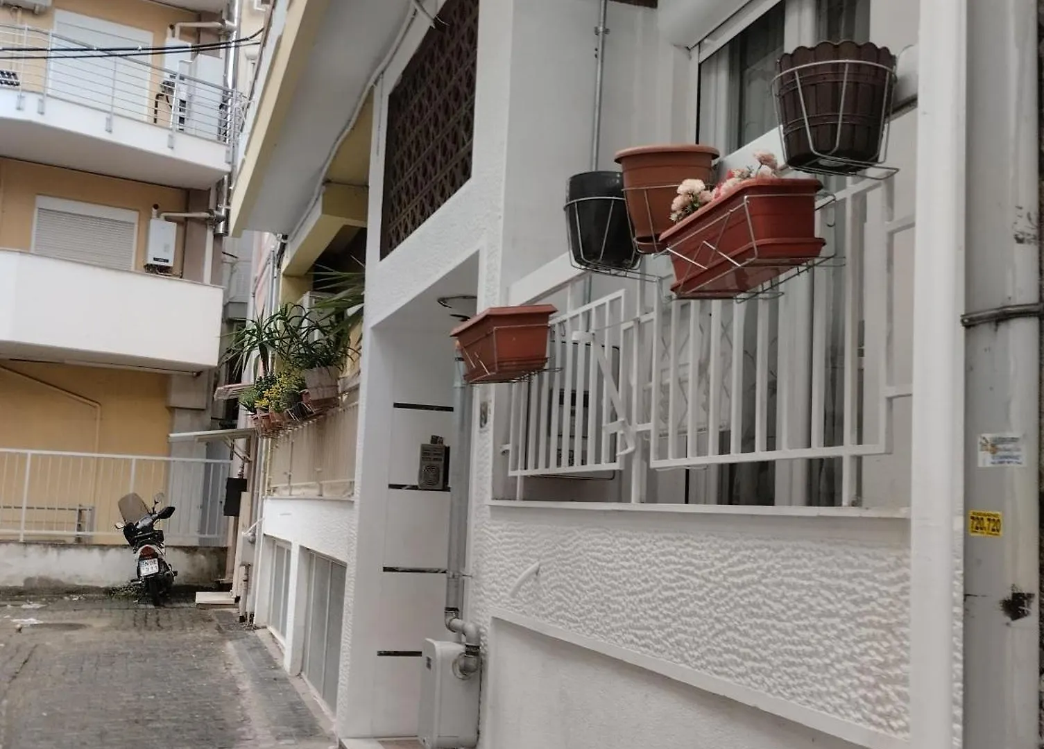 Διαμέρισμα Lovley Apartament Near Train Station Θεσσαλονίκη